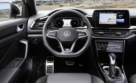 2022 Volkswagen T-Roc Interior Cockpit Wallpapers 450x275 (22)