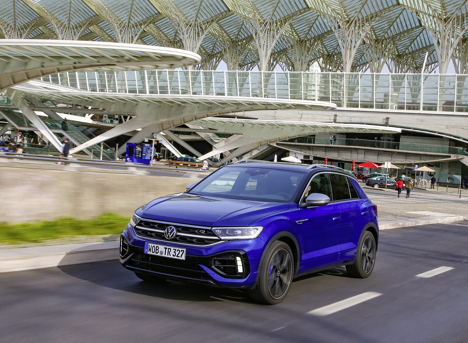 2022 Volkswagen T-Roc R Front Three-Quarter Wallpapers (8)