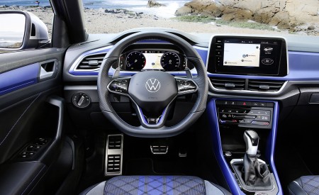 2022 Volkswagen T-Roc R Interior Cockpit Wallpapers 450x275 (22)
