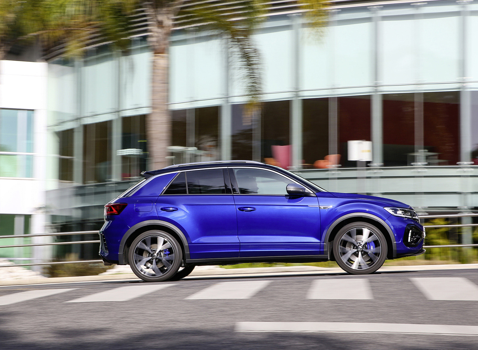 2022 Volkswagen T-Roc R Side Wallpapers #9 of 41