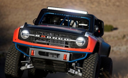 2023 Ford Bronco DR Off-Road Wallpapers 450x275 (8)