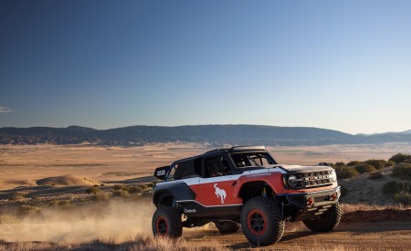 2023 Ford Bronco DR Off-Road Wallpapers 450x275 (5)