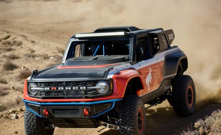 2023 Ford Bronco DR Off-Road Wallpapers  450x275 (7)