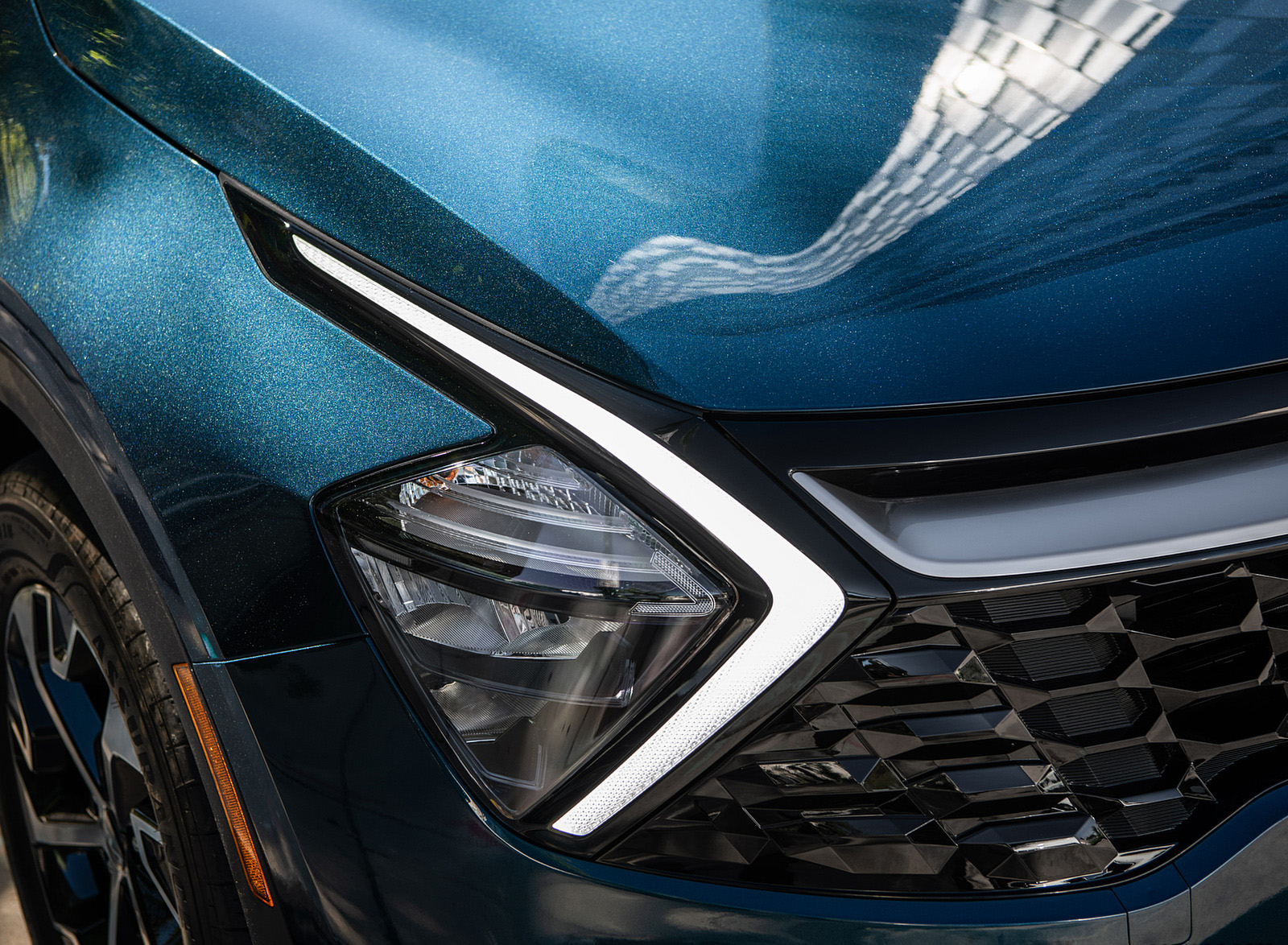2023 Kia Sportage Hybrid Headlight Wallpapers #20 of 38