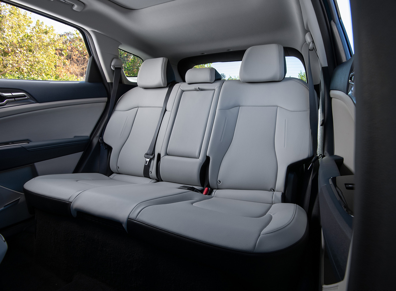 2023 Kia Sportage Hybrid Interior Rear Seats Wallpapers #35 of 38