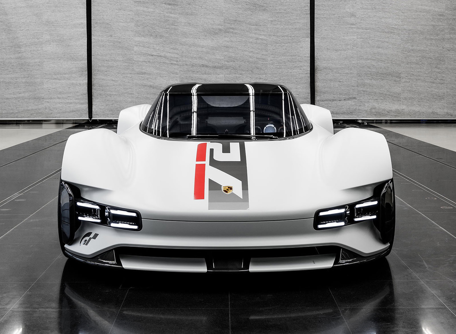 2021 Porsche Vision Gran Turismo Concept Front Wallpapers #24 of 25