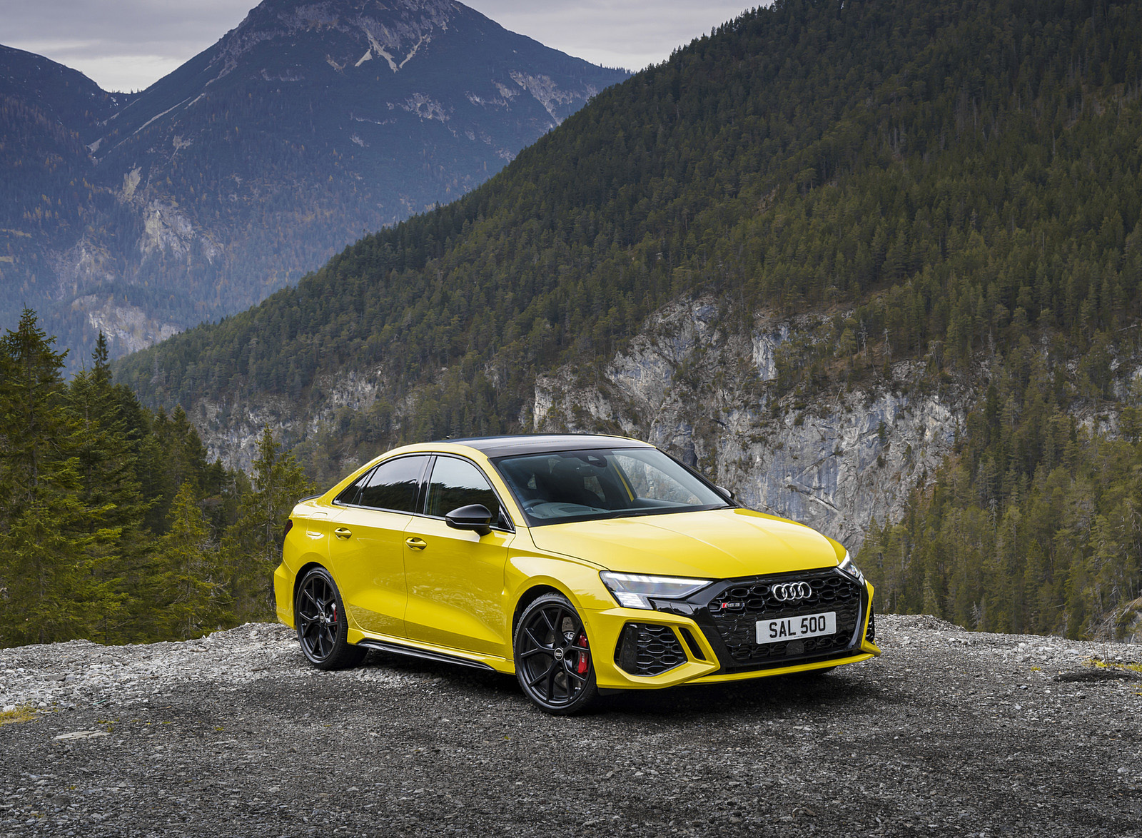 2022 Audi RS 3 Saloon Launch Edition (UK-Spec) Front Three-Quarter Wallpapers #43 of 74