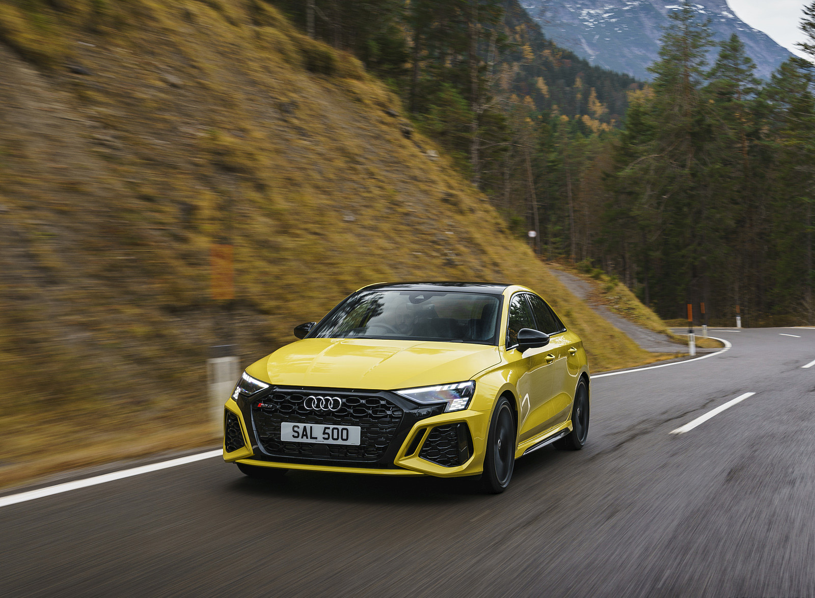2022 Audi RS 3 Saloon Launch Edition (UK-Spec) Front Three-Quarter Wallpapers (2)