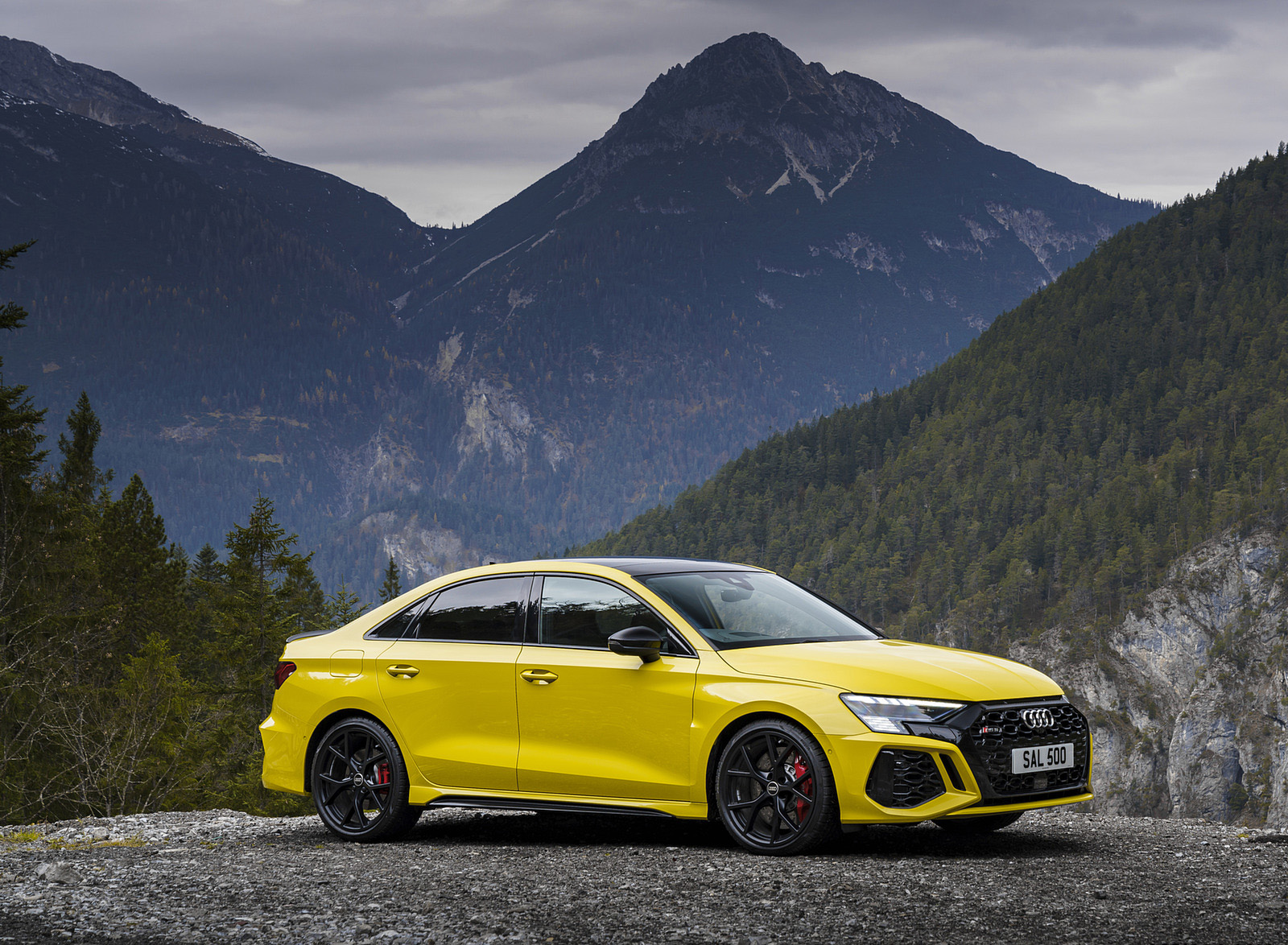 2022 Audi RS 3 Saloon Launch Edition (UK-Spec) Front Three-Quarter Wallpapers #44 of 74