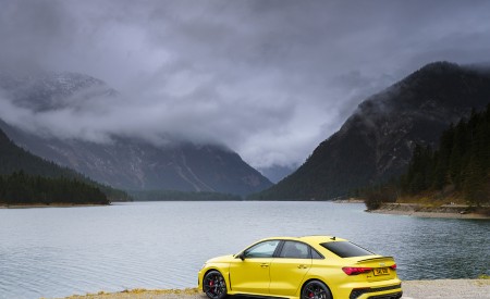 2022 Audi RS 3 Saloon Launch Edition (UK-Spec) Rear Three-Quarter Wallpapers 450x275 (38)