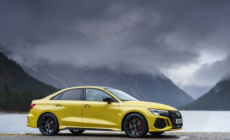2022 Audi RS 3 Saloon Launch Edition (UK-Spec) Side Wallpapers 450x275 (40)