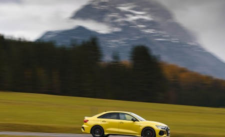 2022 Audi RS 3 Saloon Launch Edition (UK-Spec) Side Wallpapers 450x275 (30)