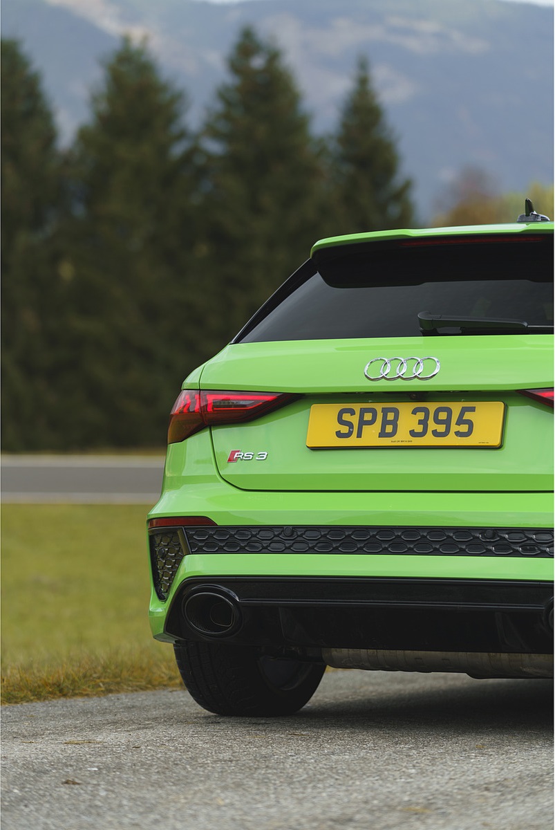 2022 Audi RS 3 Sportback Launch Edition (UK-Spec) Detail Wallpapers #75 of 115