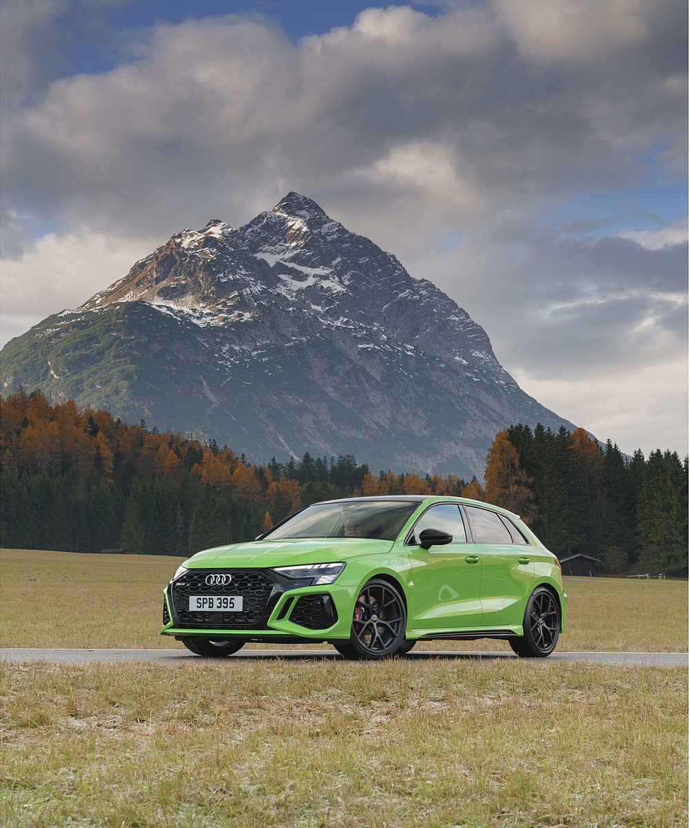 2022 Audi RS 3 Sportback Launch Edition (UK-Spec) Front Three-Quarter Wallpapers #46 of 115