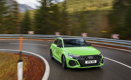 2022 Audi RS 3 Sportback Launch Edition (UK-Spec) Front Three-Quarter Wallpapers 450x275 (44)