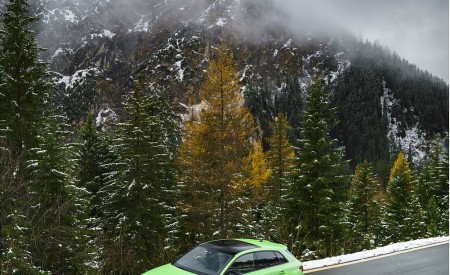 2022 Audi RS 3 Sportback Launch Edition (UK-Spec) Front Three-Quarter Wallpapers 450x275 (43)