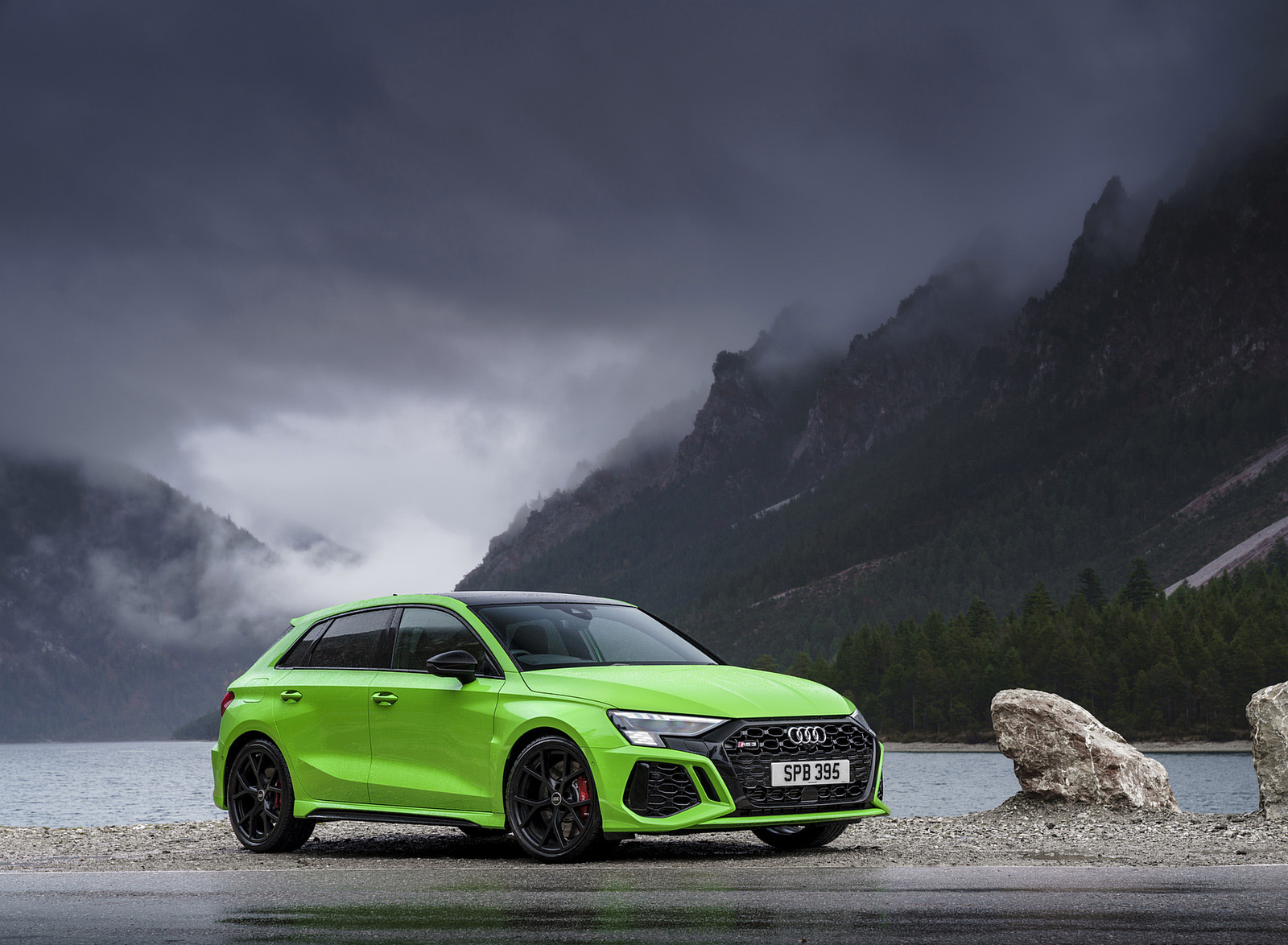 2022 Audi RS 3 Sportback Launch Edition (UK-Spec) Front Three-Quarter Wallpapers #57 of 115