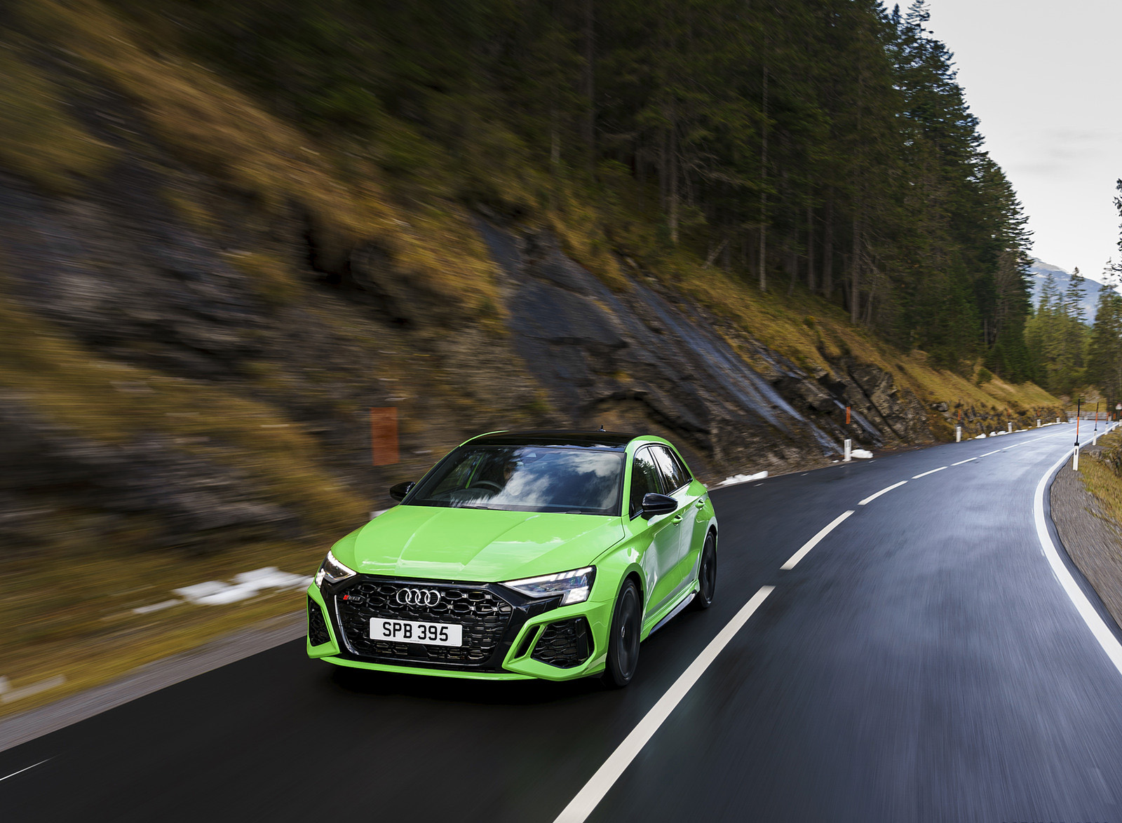 2022 Audi RS 3 Sportback Launch Edition (UK-Spec) Front Wallpapers #11 of 115