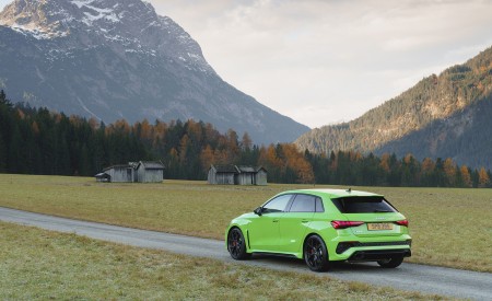 2022 Audi RS 3 Sportback Launch Edition (UK-Spec) Rear Three-Quarter Wallpapers 450x275 (53)