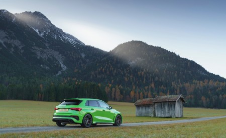 2022 Audi RS 3 Sportback Launch Edition (UK-Spec) Rear Three-Quarter Wallpapers 450x275 (55)