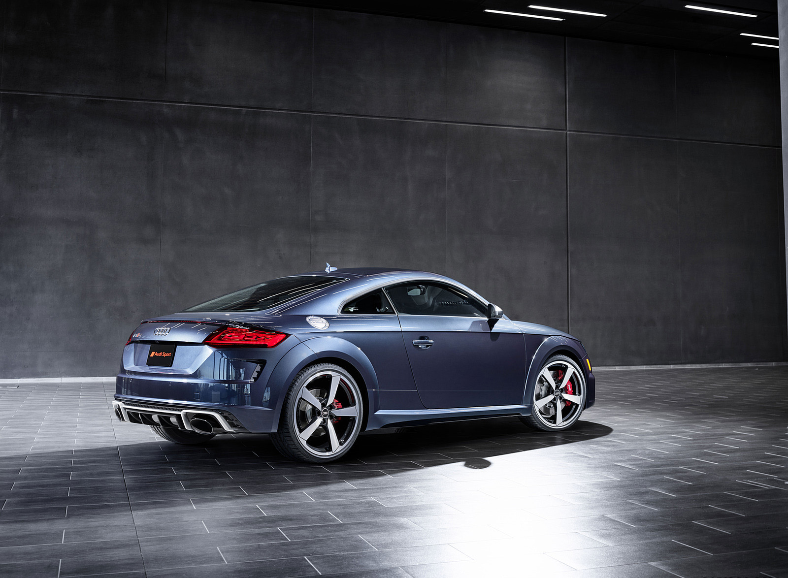 2022 Audi TT RS Heritage Edition (Color: Helios Blue) Rear Three-Quarter Wallpapers (8)