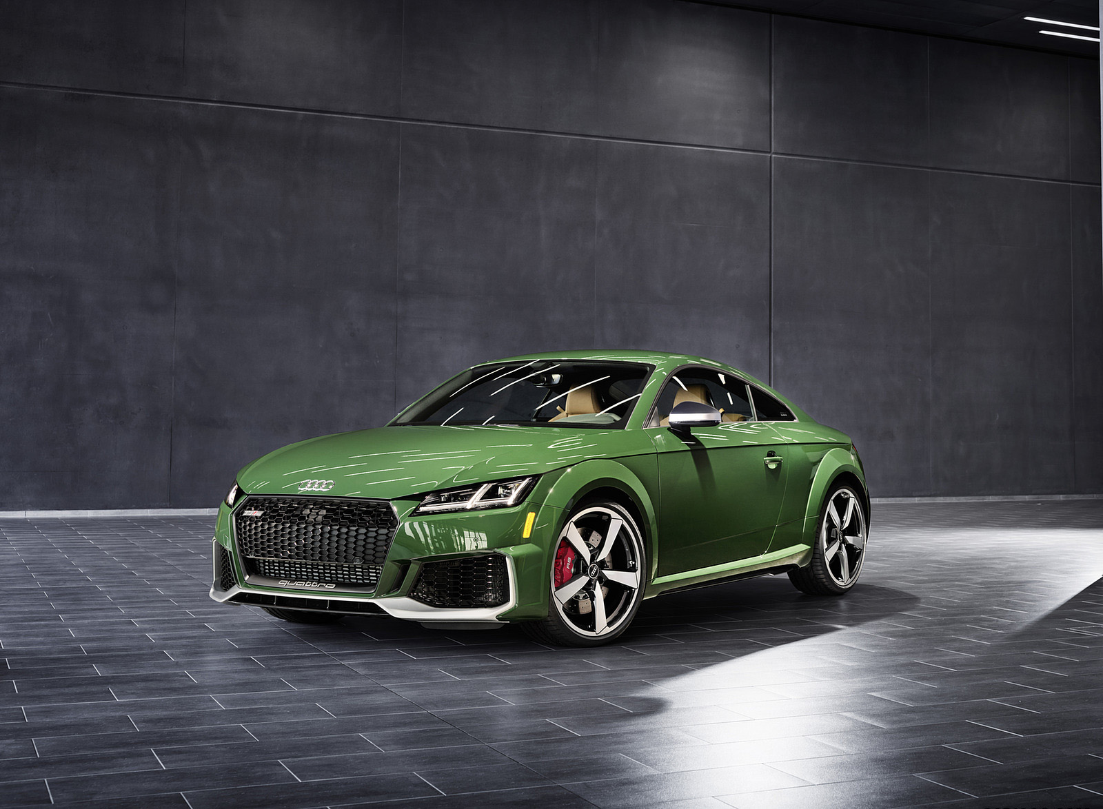 2022 Audi TT RS Heritage Edition (Color: Malachite Green) Front Three-Quarter Wallpapers #1 of 14