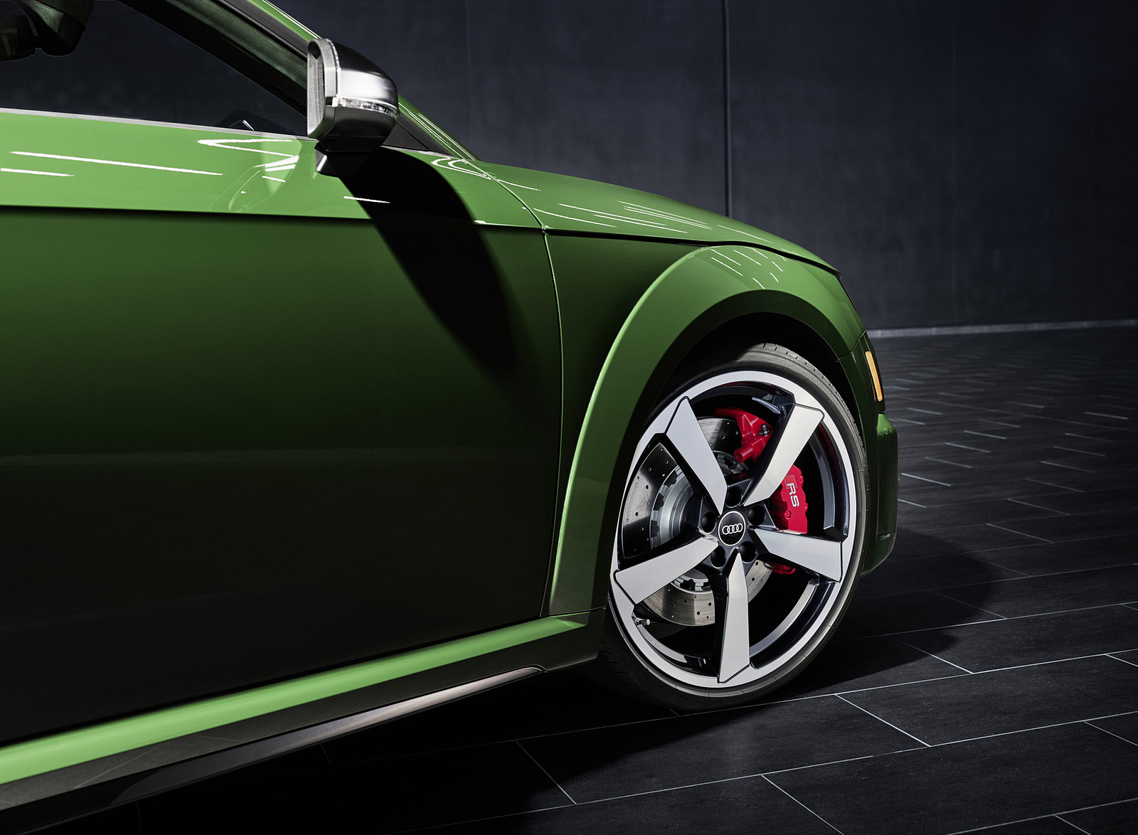 2022 Audi TT RS Heritage Edition (Color: Malachite Green) Wheel Wallpapers #3 of 14