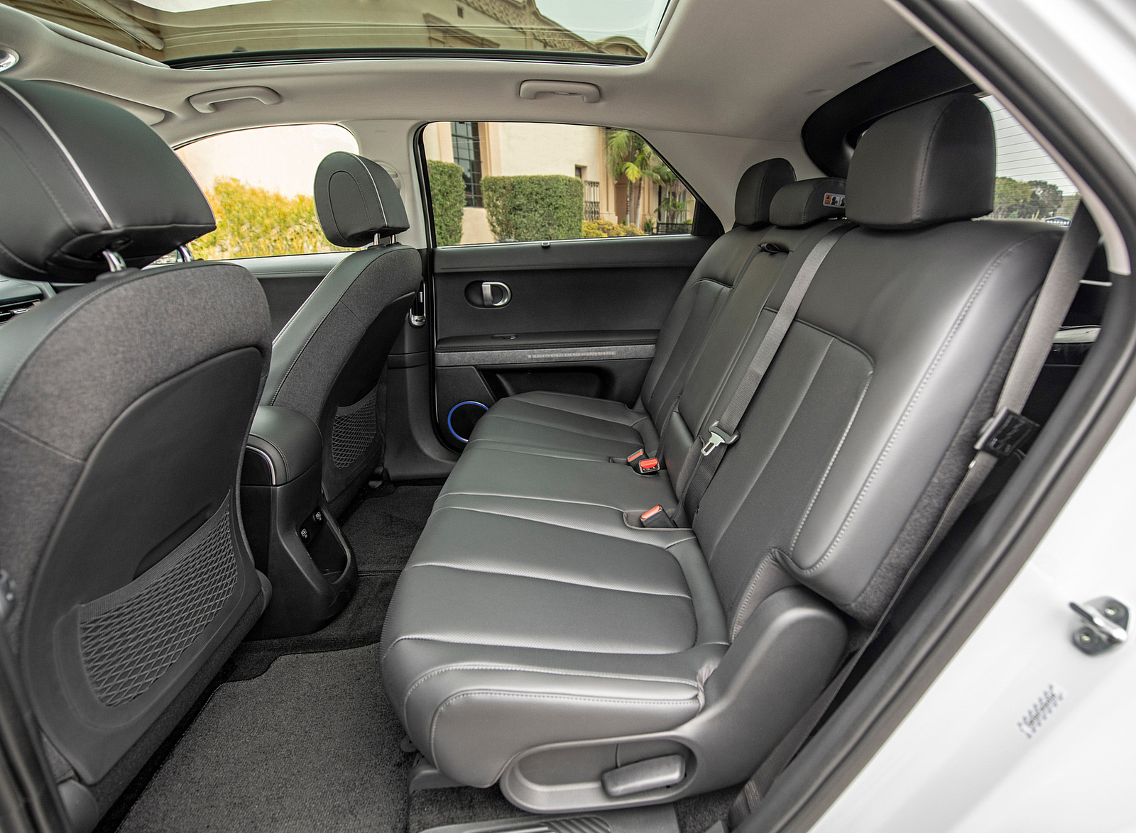 2022 Hyundai Ioniq 5 (US-Spec) Interior Rear Seats Wallpapers #84 of 84