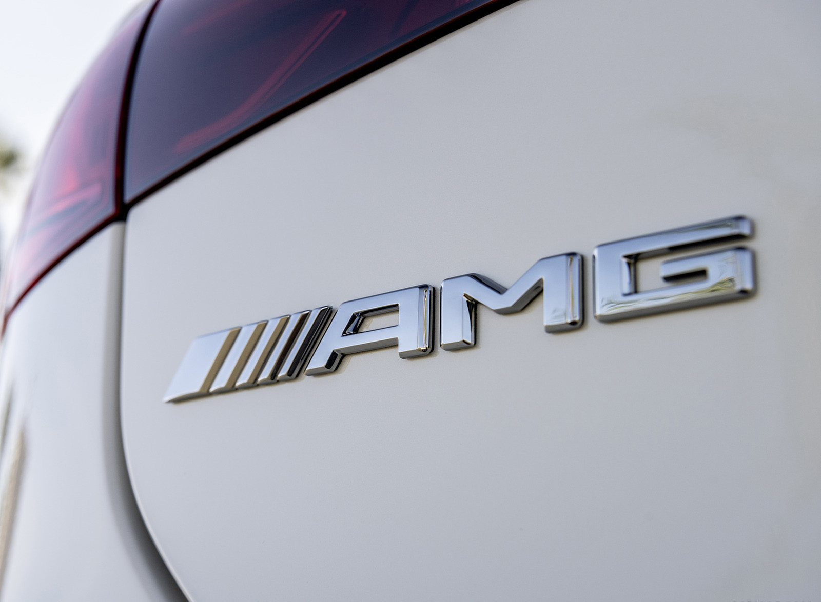 2022 Mercedes-AMG EQS 53 4MATIC+ (Color: Diamond White Bright) Badge Wallpapers #69 of 76