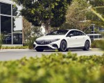 2022 Mercedes-AMG EQS 53 4MATIC+ (Color: Diamond White Bright) Front Three-Quarter Wallpapers 150x120 (58)