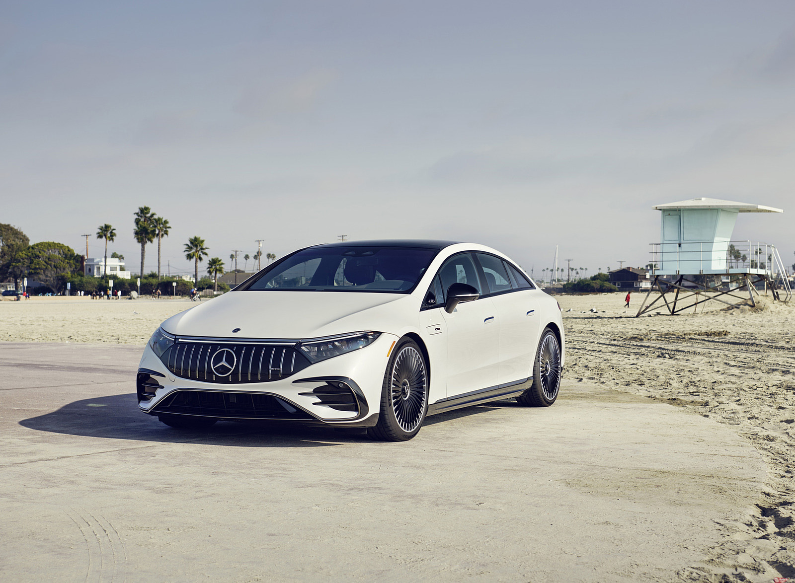 2022 Mercedes-AMG EQS 53 4MATIC+ (Color: Diamond White Bright) Front Three-Quarter Wallpapers #56 of 76