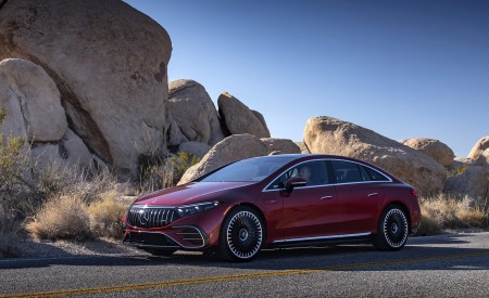 2022 Mercedes-AMG EQS 53 4MATIC+ (Color: Hyazinth Red Metallic) Front Three-Quarter Wallpapers 450x275 (28)