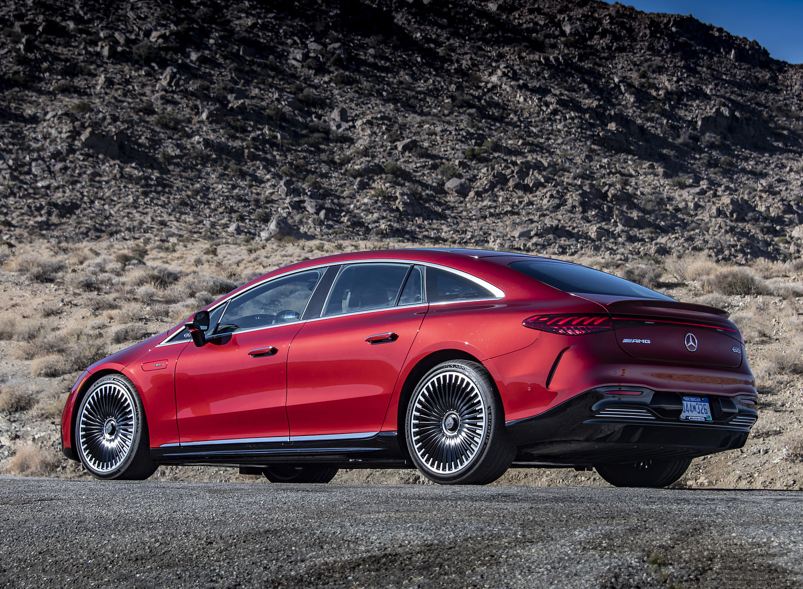 2022 Mercedes-AMG EQS 53 4MATIC+ (Color: Hyazinth Red Metallic) Rear Three-Quarter Wallpapers #26 of 76