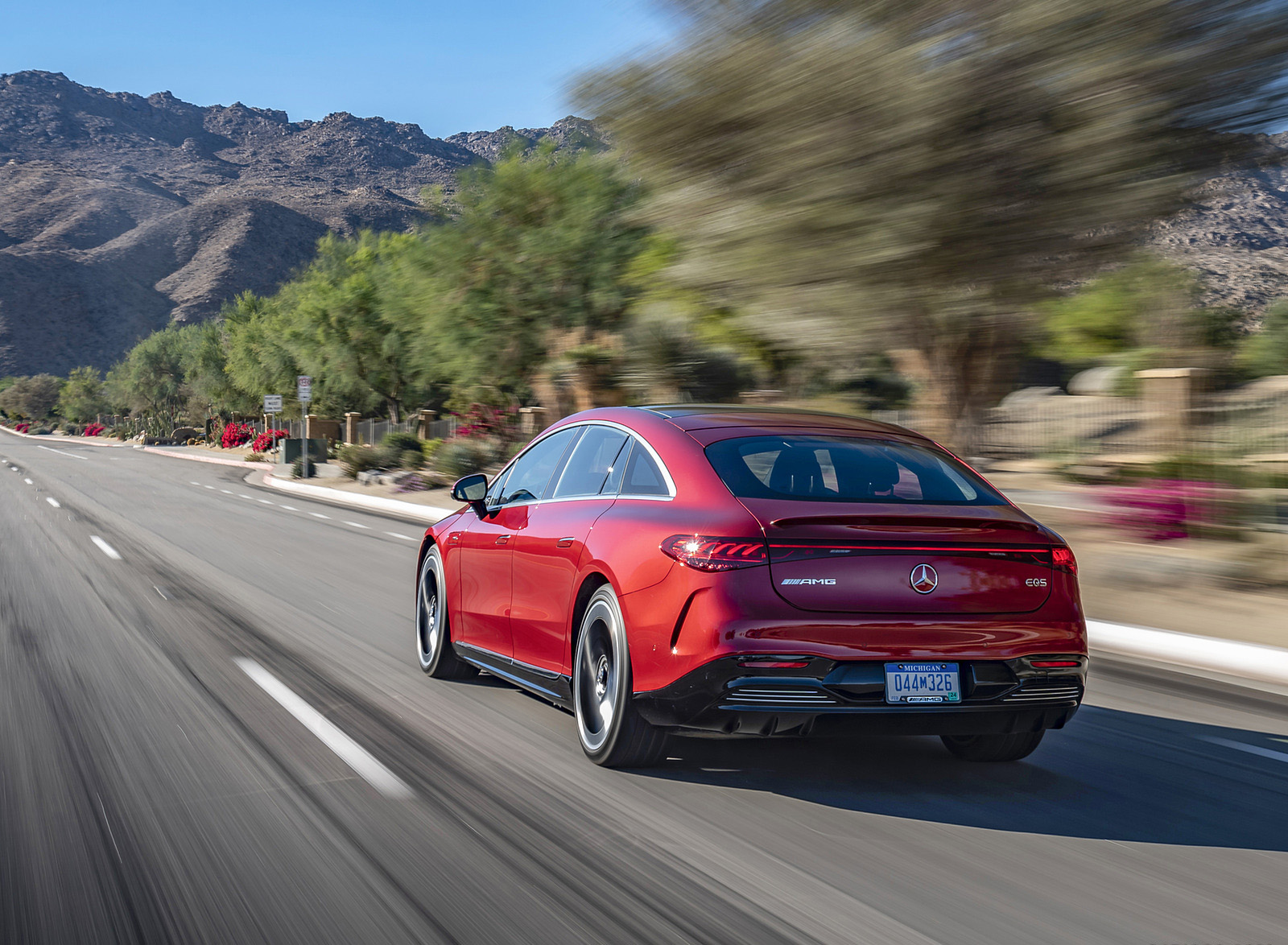 2022 Mercedes-AMG EQS 53 4MATIC+ (Color: Hyazinth Red Metallic) Rear Three-Quarter Wallpapers #5 of 76