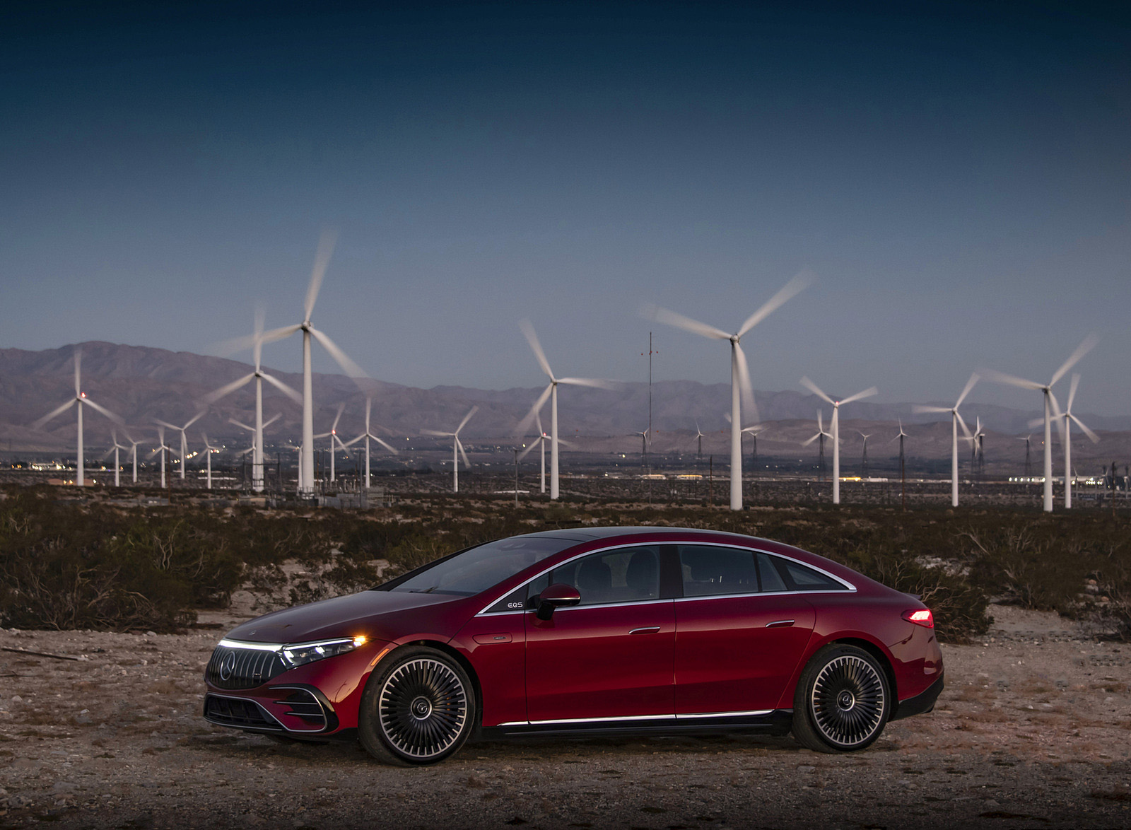 2022 Mercedes-AMG EQS 53 4MATIC+ (Color: Hyazinth Red Metallic) Side Wallpapers #17 of 76