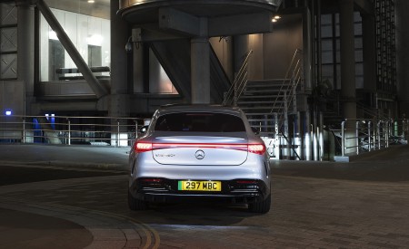 2022 Mercedes-Benz EQS 450+ AMG Line (UK-Spec) Rear Wallpapers 450x275 (23)