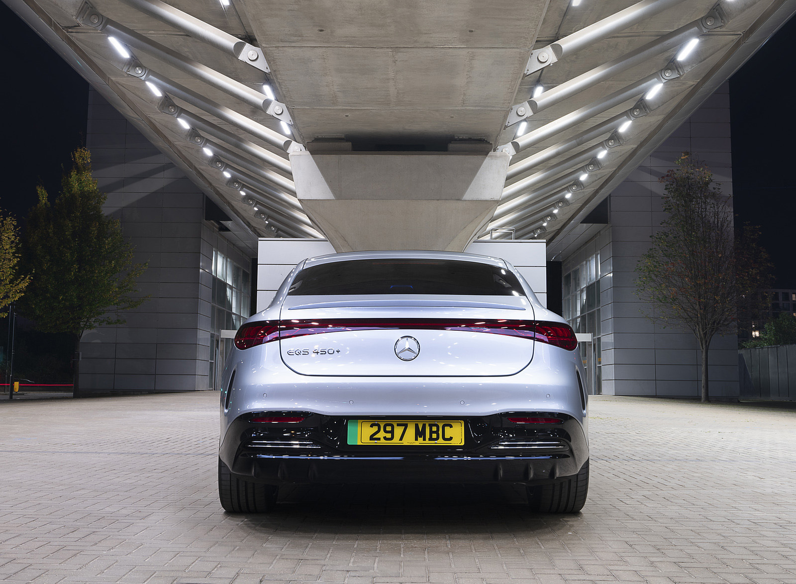 2022 Mercedes-Benz EQS 450+ AMG Line (UK-Spec) Rear Wallpapers #29 of 40