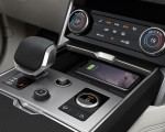 2022 Land Rover Range Rover Central Console Wallpapers 150x120