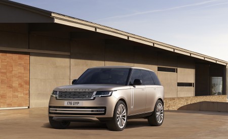 2022 Land Rover Range Rover Front Three-Quarter Wallpapers 450x275 (29)