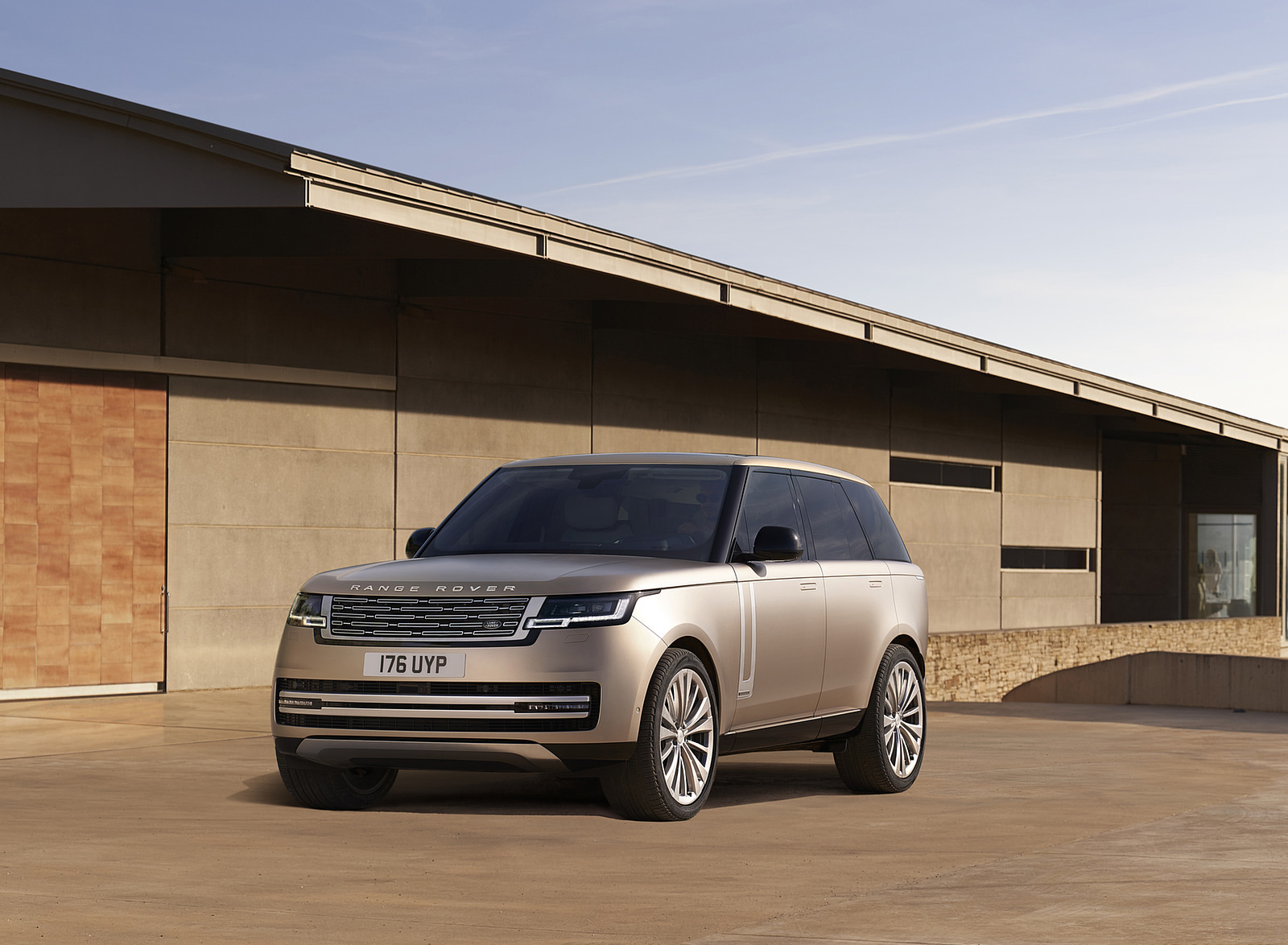 2022 Land Rover Range Rover Front Three-Quarter Wallpapers #29 of 97
