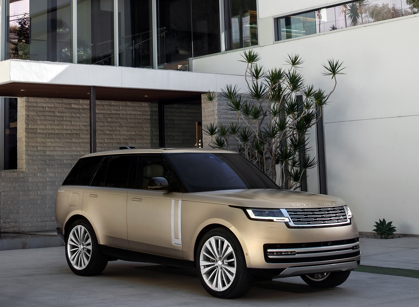 2022 Land Rover Range Rover Front Three-Quarter Wallpapers  #19 of 97