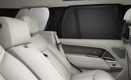 2022 Land Rover Range Rover Interior Rear Seats Wallpapers 450x275 (69)