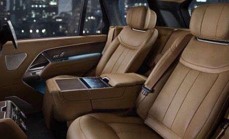 2022 Land Rover Range Rover LWB Interior Rear Seats Wallpapers 450x275 (82)