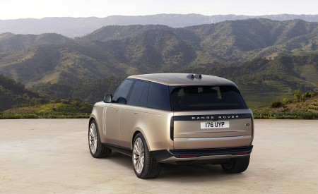 2022 Land Rover Range Rover Rear Three-Quarter Wallpapers 450x275 (24)