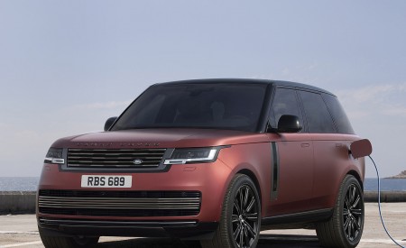 2022 Land Rover Range Rover SV Intrepid Charging Wallpapers 450x275 (4)