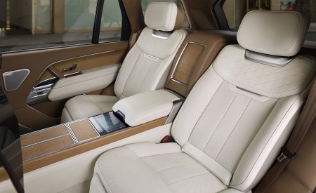 2022 Land Rover Range Rover SV Serenity Interior Rear Seats Wallpapers 450x275 (97)