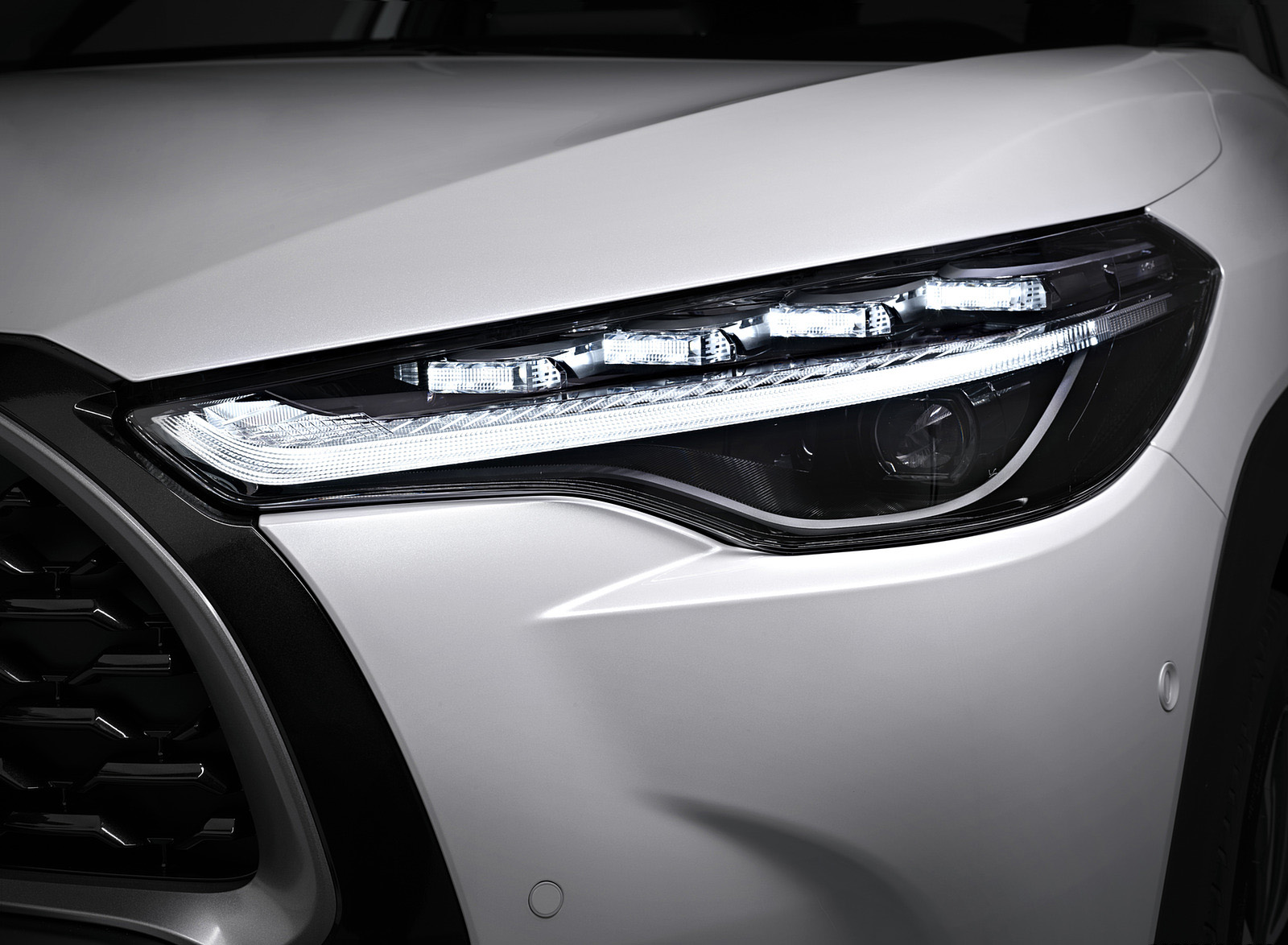 2022 Toyota Corolla Cross Hybrid (Euro-Spec) Headlight Wallpapers (7)