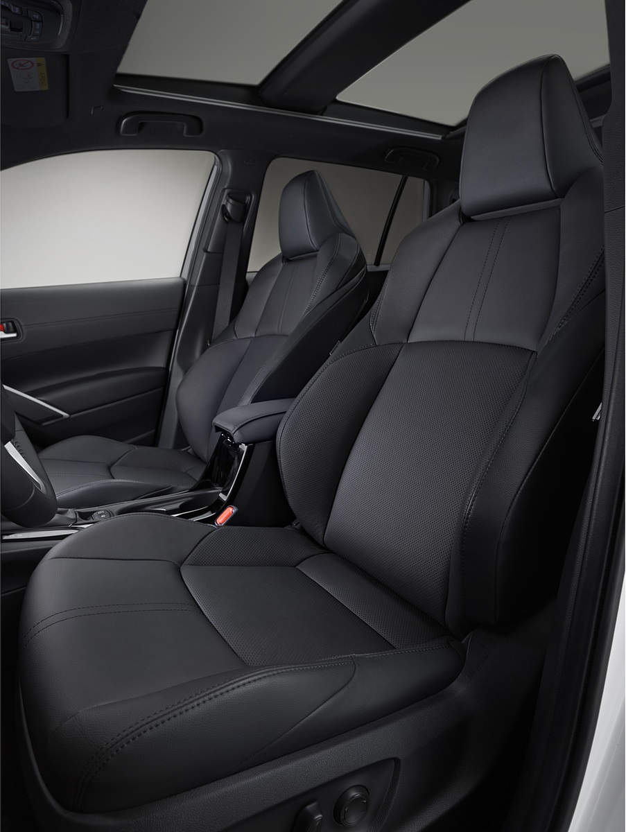 2022 Toyota Corolla Cross Hybrid (Euro-Spec) Interior Front Seats Wallpapers #19 of 24