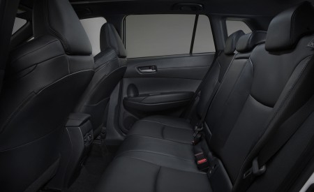 2022 Toyota Corolla Cross Hybrid (Euro-Spec) Interior Rear Seats Wallpapers 450x275 (20)