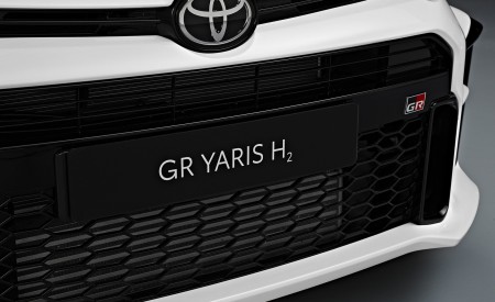 2022 Toyota GR Yaris Hydrogen Concept Grille Wallpapers 450x275 (7)